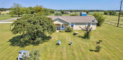 6493 Little Creek Dr, Quinlan