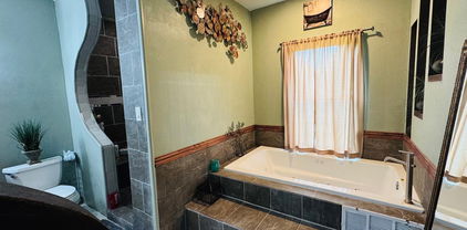 640 Countess Rd, Quinlan