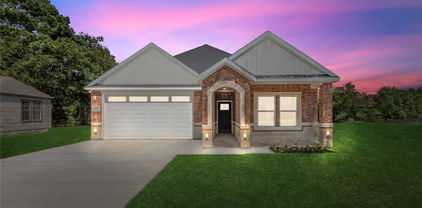 1209 S Rockwall Ave, Terrell