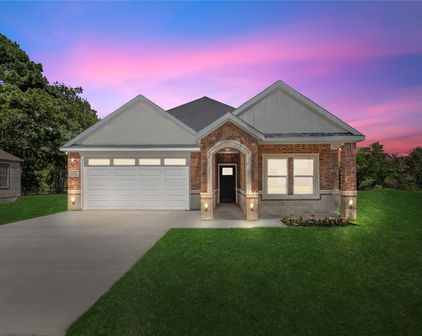 1209 S Rockwall Ave, Terrell