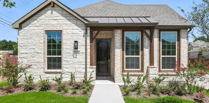 2000 Belvedere St, Garland