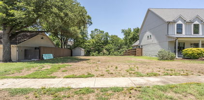 7835 Blackbird Ln, Dallas