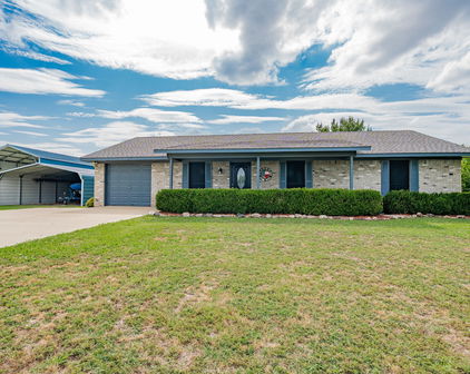 1100 Cartwright Ln, Kaufman