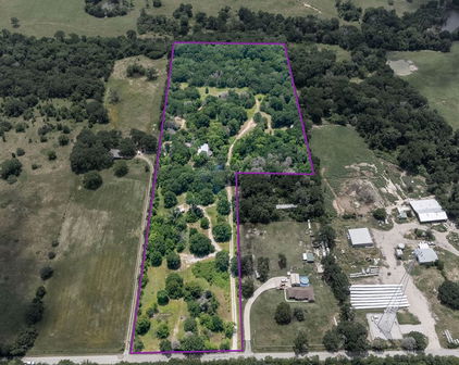 15987 County Road 4052, Kemp