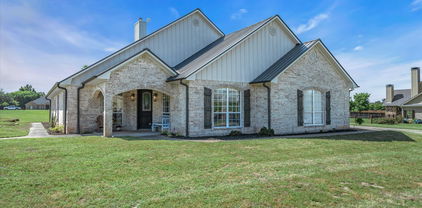 552 Heritage Ct, Canton