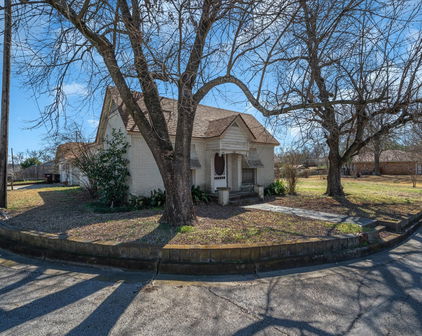 408 S Capitol St, Canton