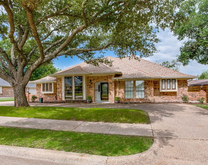 915 Tiffany Ln, Mesquite