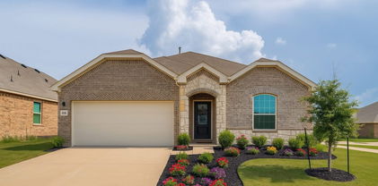 2313 Spokane Dr, Forney