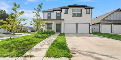101 Spring Creek Ln, Terrell