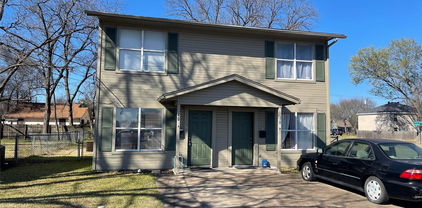 409 E College St, Terrell