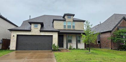 1821 Purtis Creek Dr, Forney