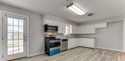 1805 Austin Dr, Kaufman