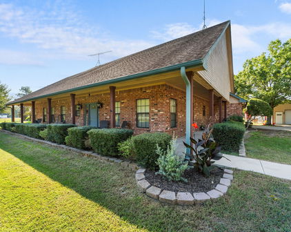 11188 Allen Ln, Terrell