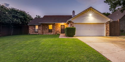 8206 Spinnaker Cv, Rowlett