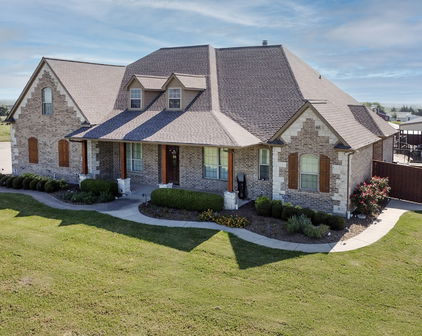 4816 Prairie Chapel Trl, Crandall