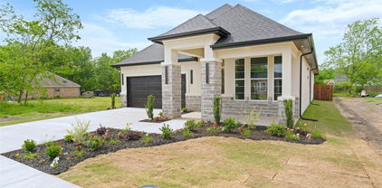 504 Stallings St, Terrell