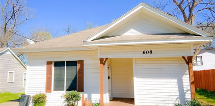 608 N Adelaide St, Terrell