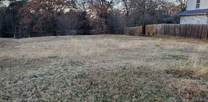 800 Hillburn Dr, West Tawakoni
