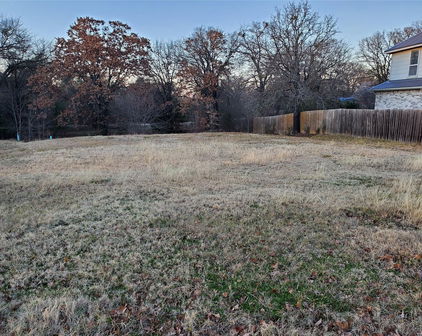 800 Hillburn Dr, West Tawakoni