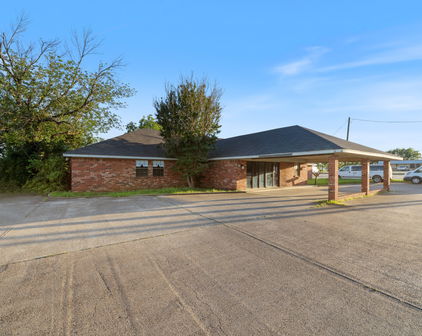 1409 W South Commerce St, Wills Point