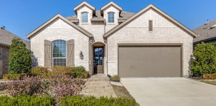 1608 Cedar Crest Dr, Forney