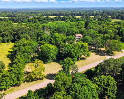 1735 County Road 2320, Terrell