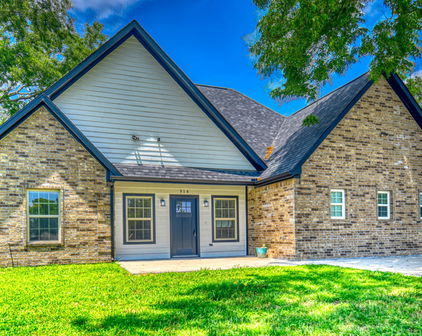 914 S Frances St, Terrell