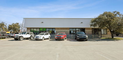 2018 W Northwest Hwy, Dallas