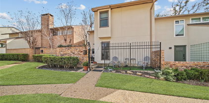 6446 Southpoint Dr, Dallas