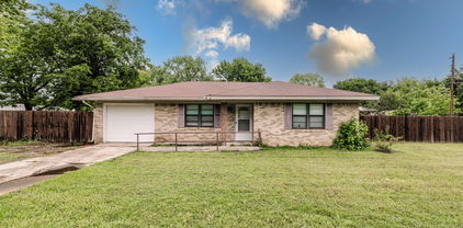 204 E 2nd St, Quinlan