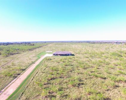 000 County Road 305, Terrell