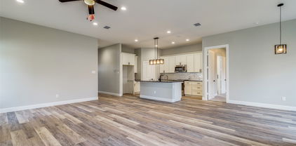 8219 Elam Rd, Dallas