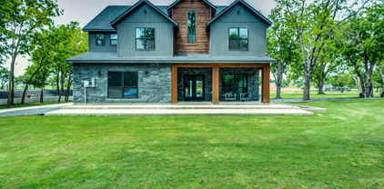 107 Pond Trl, Kemp