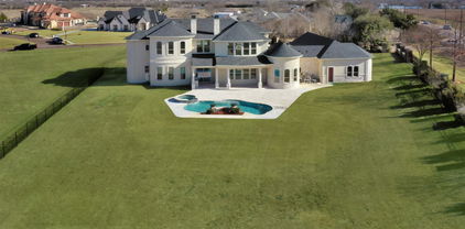 1021 Kingsbridge Ln, Mclendon Chisholm