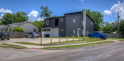 2817 Vinnie St, Greenville