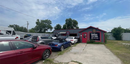 1006 W 6th St, Irving