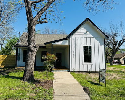 207 E 2nd North St, Kaufman