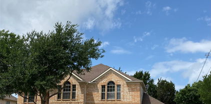 1435 Delta Dr, Cedar Hill