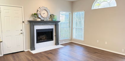 1153 Regal Dr, Garland