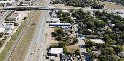 521 E Jefferson St, Grand Prairie