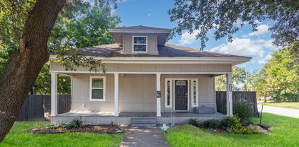 1000 E High St, Terrell