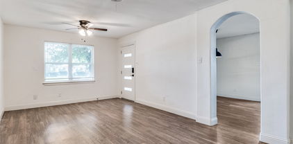 10019 Olmos Dr, Dallas