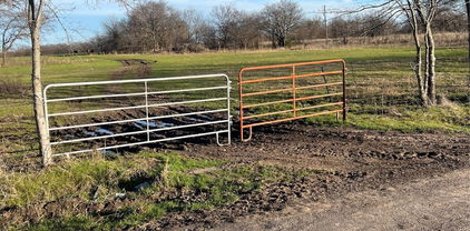 56.89 acres Acres County Rd 4702, Commerce