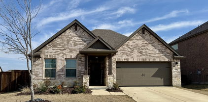1301 Wheelwright Dr, Forney