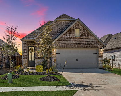 2026 Croftbank St, Forney