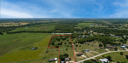 8700 Highview Dr, Crandall