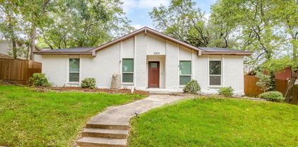 2909 Clover Valley Dr, Garland