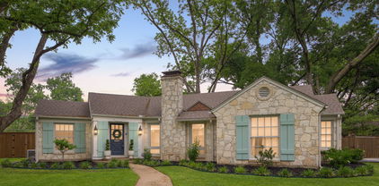 9809 Angora St, Dallas