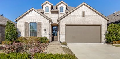 1608 Cedar Crest Dr, Forney