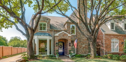 7975 Caruth Ct, Dallas